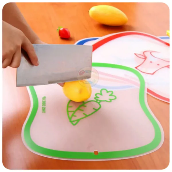 FlexiCut: Flexible Washable Cutting Chopping Board