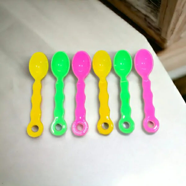 PlasticSpoonEase: Pack of 6 Plastic Spoon Set